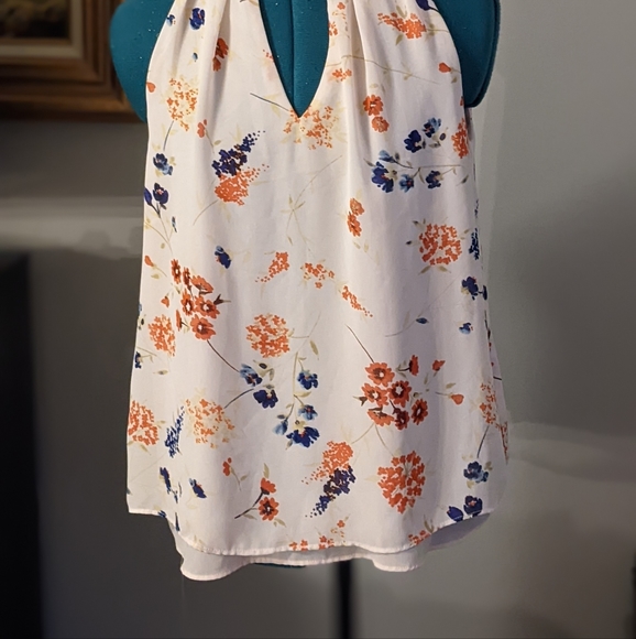 Rose and Olive Sleeveless Floral Blouse - Small - Picture 3 of 5